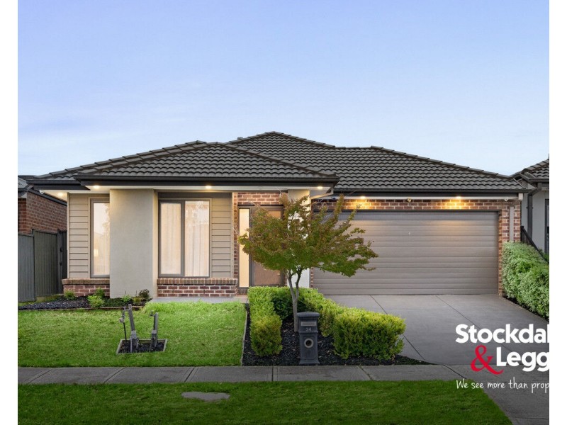 34 Riverglen Drive, Craigieburn VIC 3064