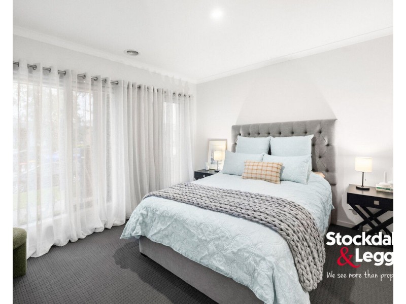 34 Riverglen Drive, Craigieburn VIC 3064