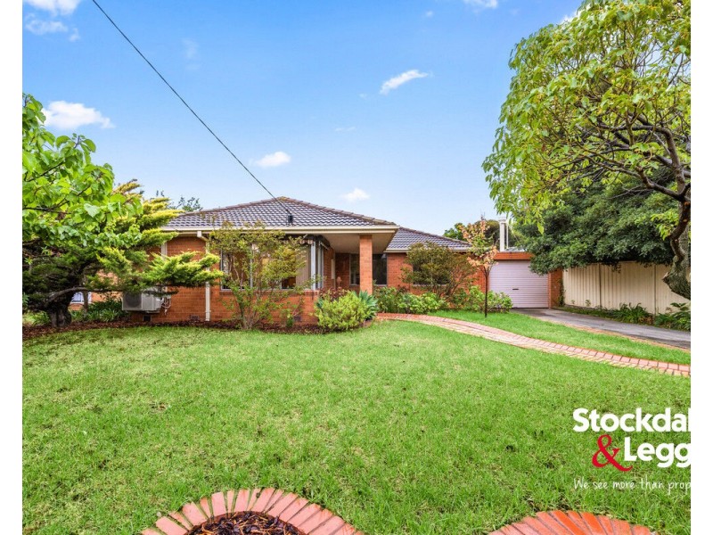 10 Dudley Court, Gladstone Park VIC 3043