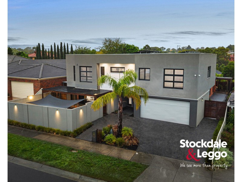 4 Lockhart Avenue, Attwood VIC 3049