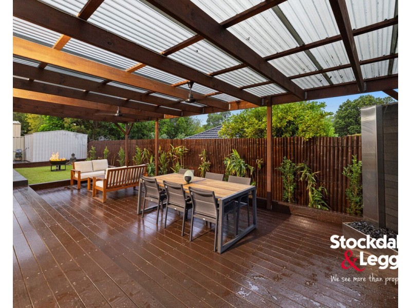 4 Lockhart Avenue, Attwood VIC 3049