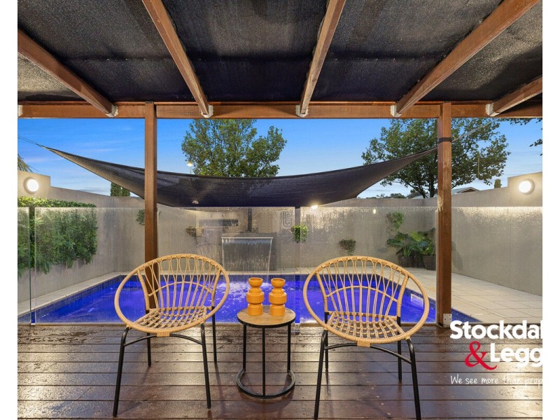 4 Lockhart Avenue, Attwood VIC 3049