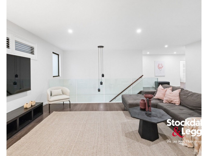 4 Lockhart Avenue, Attwood VIC 3049