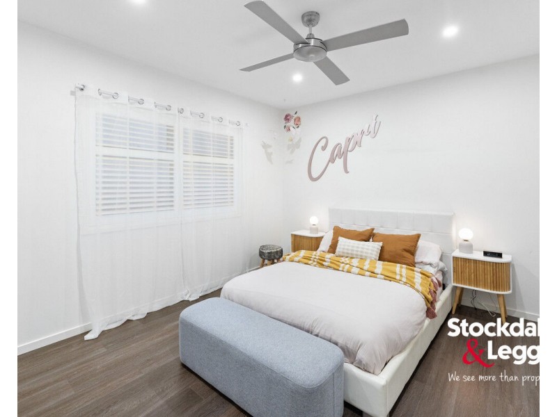 4 Lockhart Avenue, Attwood VIC 3049