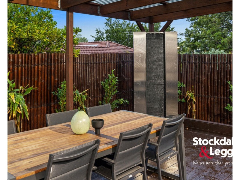 4 Lockhart Avenue, Attwood VIC 3049