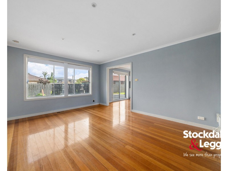 7 Bega Court, Gladstone Park VIC 3043