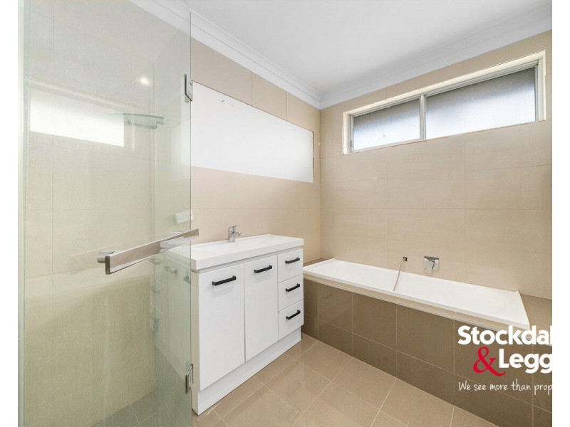 7 Bega Court, Gladstone Park VIC 3043