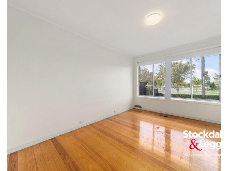 7 Bega Court, Gladstone Park VIC 3043