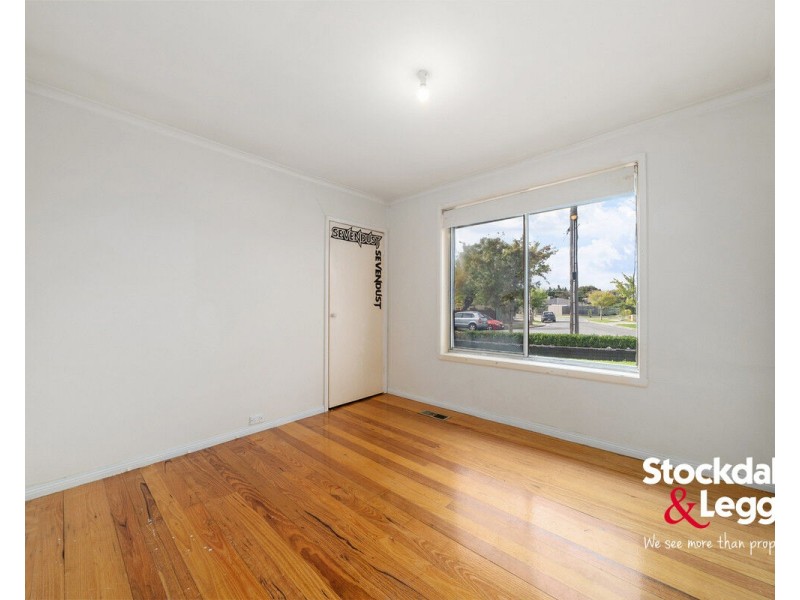 7 Bega Court, Gladstone Park VIC 3043