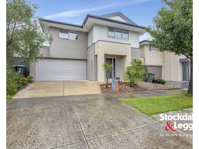 72 Frontier Avenue, Greenvale VIC 3059