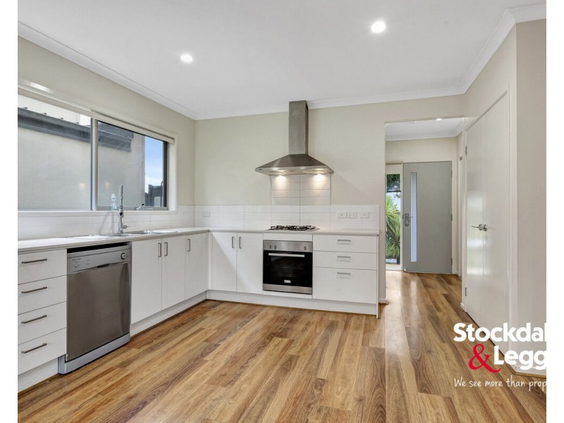 72 Frontier Avenue, Greenvale VIC 3059