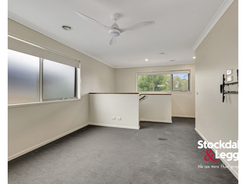 72 Frontier Avenue, Greenvale VIC 3059