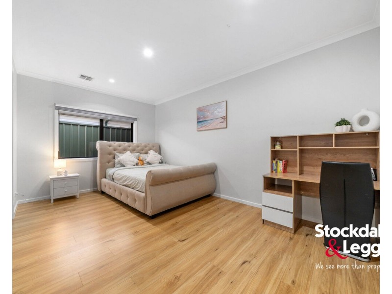 61 Station Road, Oak Park VIC 3046