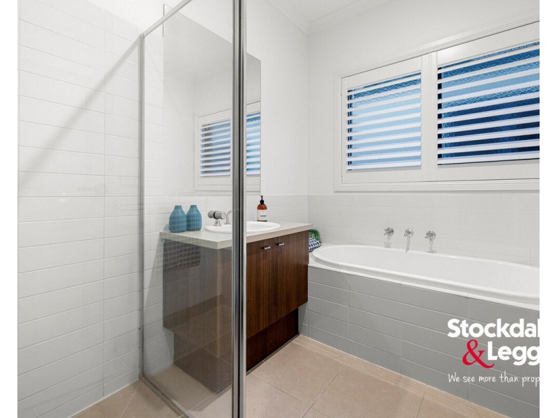 64 Hamilton Hume Parade, Craigieburn VIC 3064