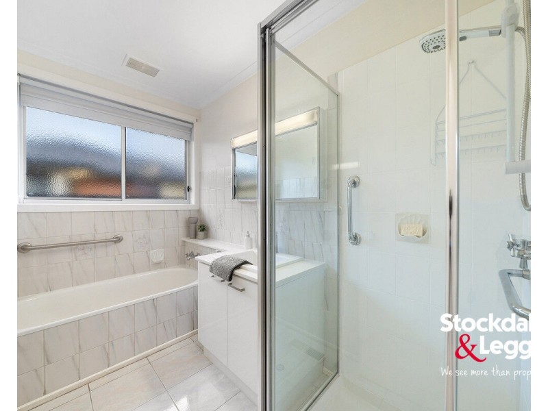 4 Begonia Court, Lalor VIC 3075