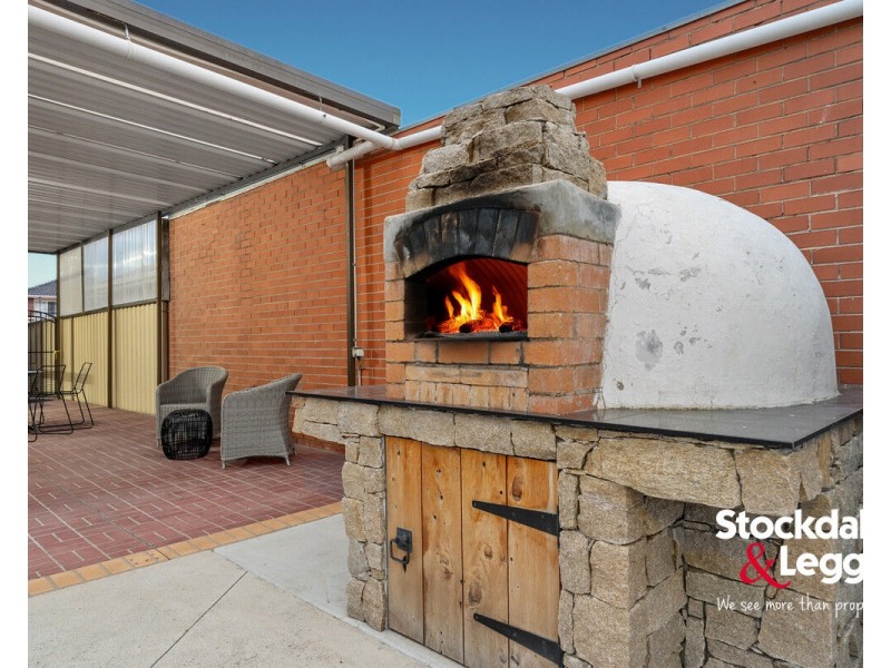 6 Legh Street, Reservoir VIC 3073