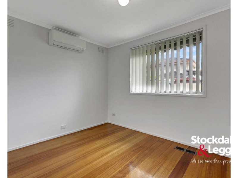 45 Burnleigh Drive, Gladstone Park VIC 3043