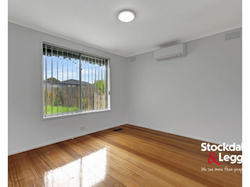 45 Burnleigh Drive, Gladstone Park VIC 3043