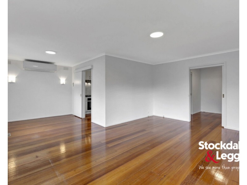 45 Burnleigh Drive, Gladstone Park VIC 3043