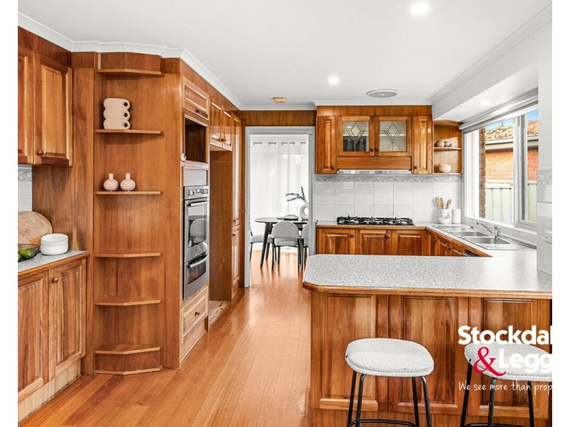 9 Gainford Court, Greenvale VIC 3059