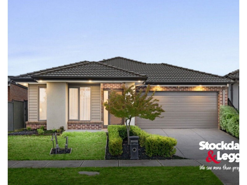 34 Riverglen Drive, Craigieburn VIC 3064