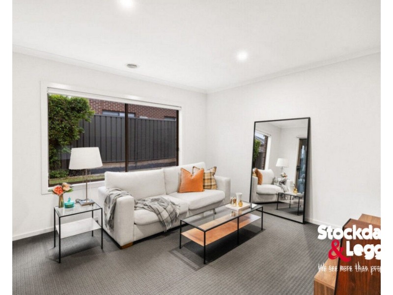 34 Riverglen Drive, Craigieburn VIC 3064