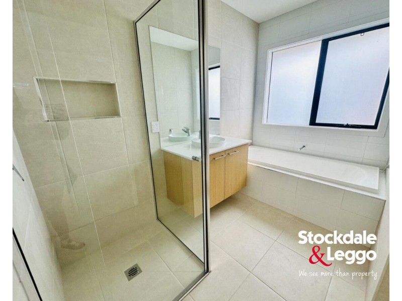 10 Kuringai Way, Wollert VIC 3750