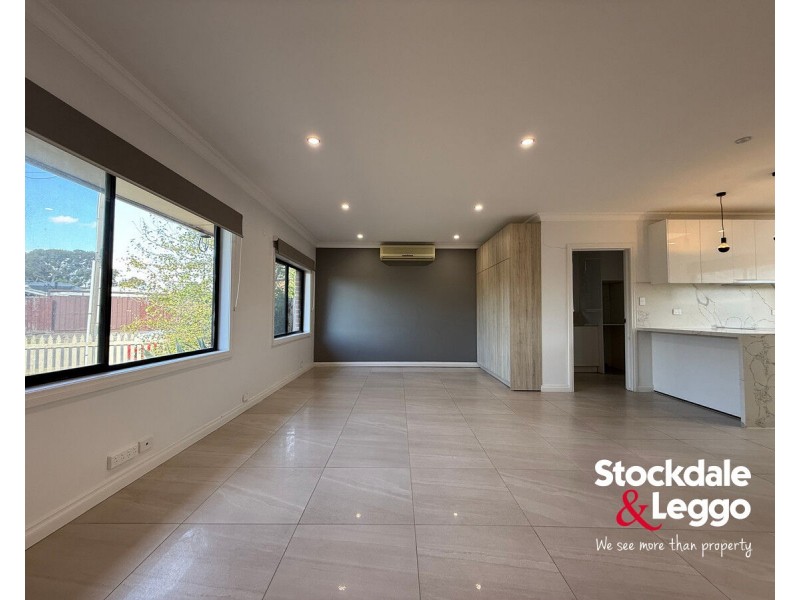 118 Sunset Boulevard, Jacana VIC 3047