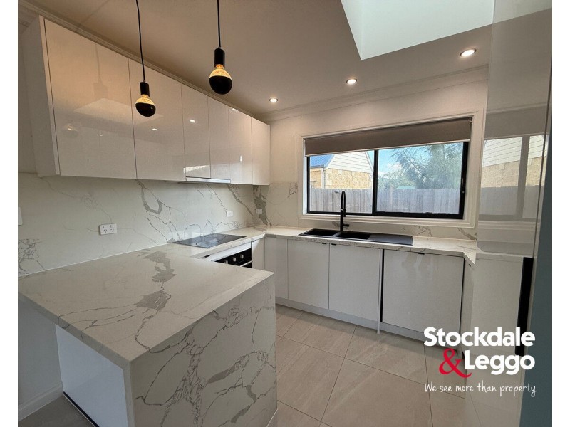 118 Sunset Boulevard, Jacana VIC 3047