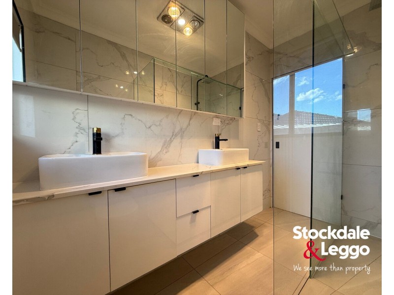 118 Sunset Boulevard, Jacana VIC 3047