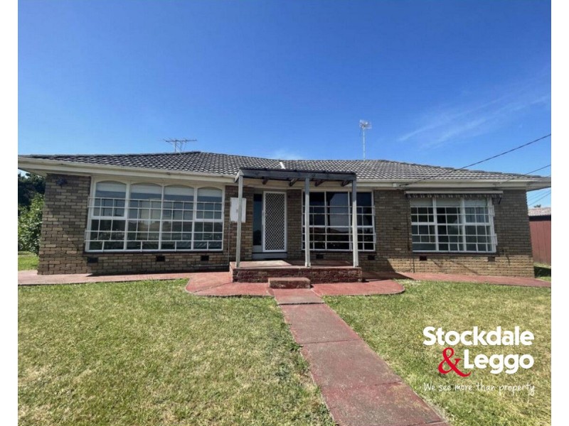 2 Winn Grove, Lalor VIC 3075