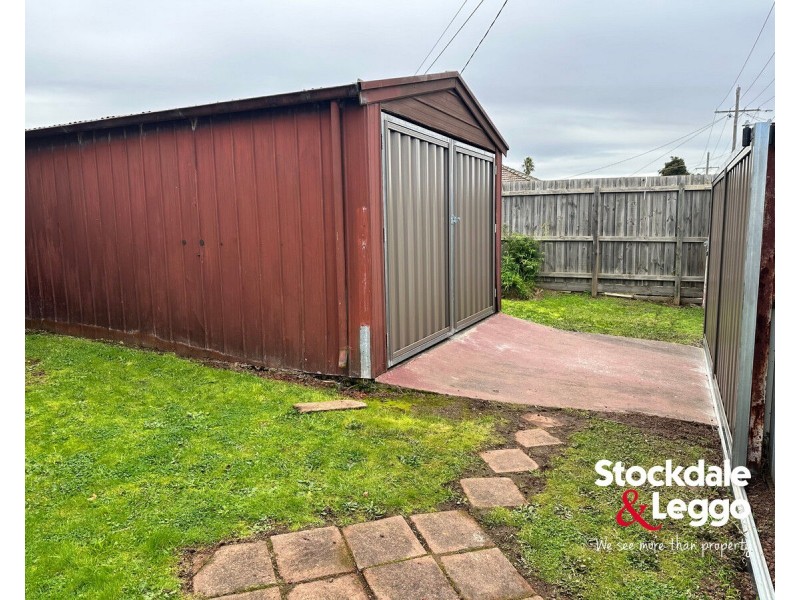 2 Winn Grove, Lalor VIC 3075