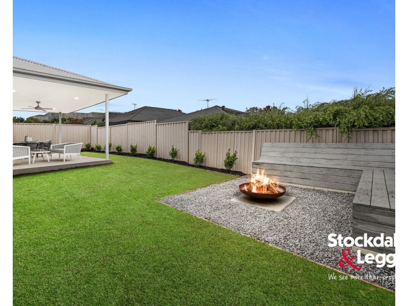 92 Trinity Boulevard, Attwood VIC 3049
