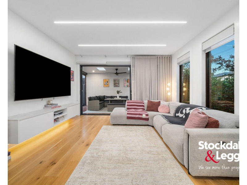 1/27 Neil Street, Hadfield VIC 3046