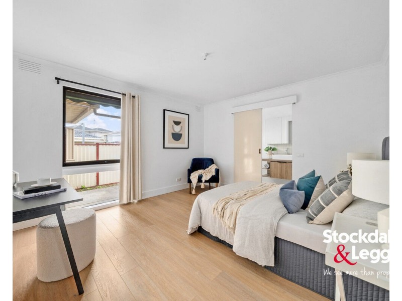 8 Shelbourne Court, Meadow Heights VIC 3048