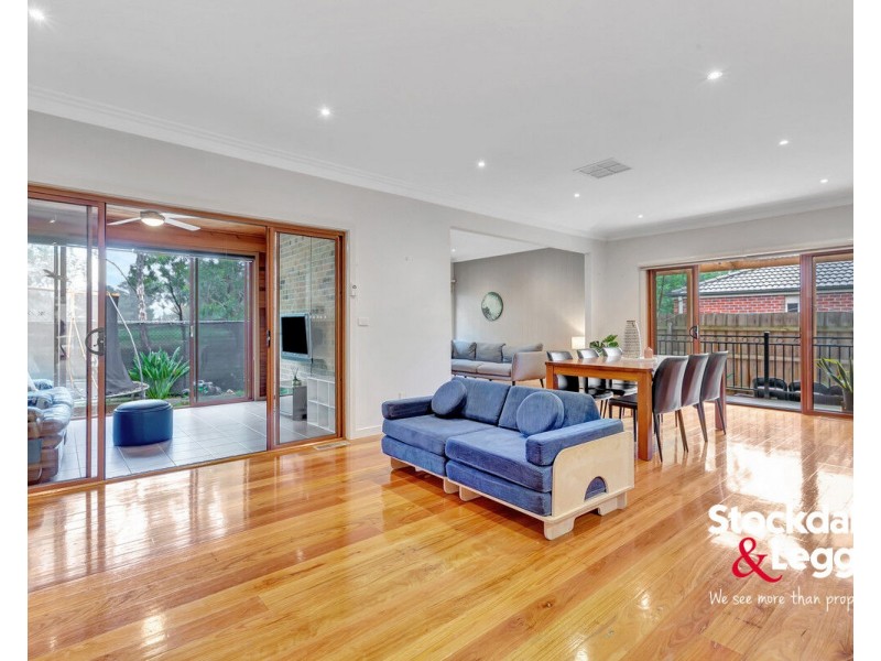 12 Swansea Court, Craigieburn VIC 3064