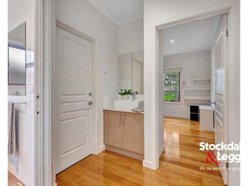 12 Swansea Court, Craigieburn VIC 3064