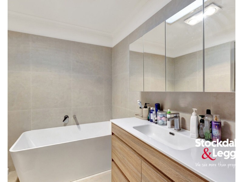 10 Muntz Avenue, Glenroy VIC 3046