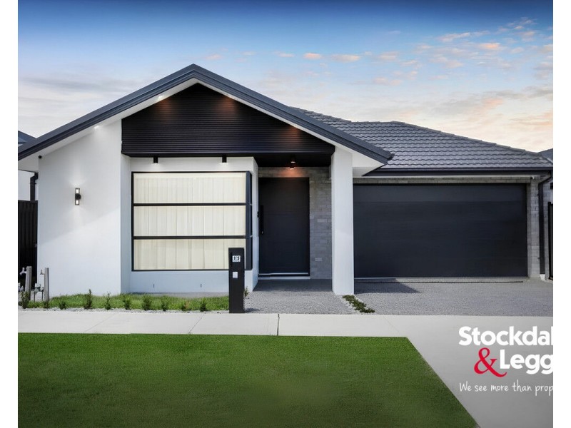 19 Xenolith Drive, Craigieburn VIC 3064