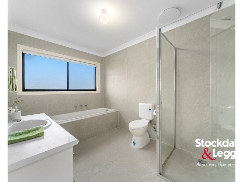 73 Station Road, Glenroy VIC 3046