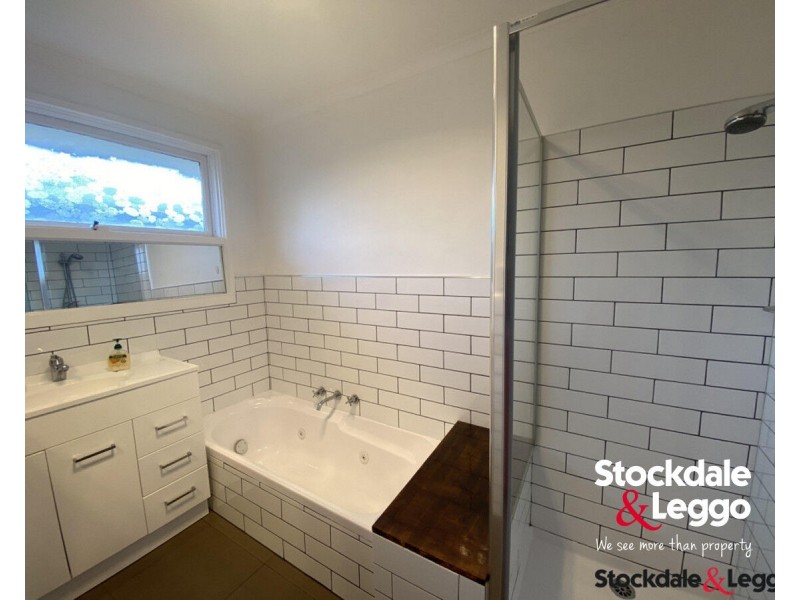 13 Hovell Street, Deer Park VIC 3023