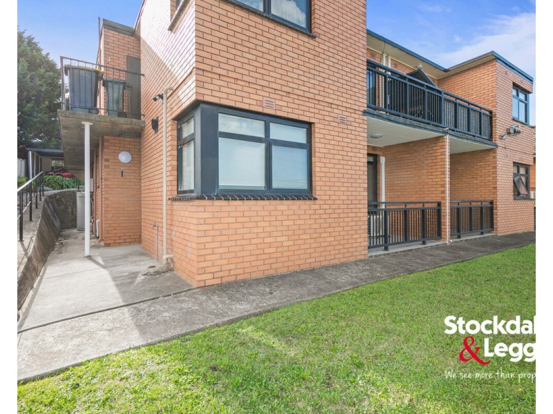 1/64 New Road, Oak Park VIC 3046