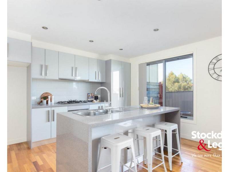 3/6 Linlithgow Way, Greenvale VIC 3059