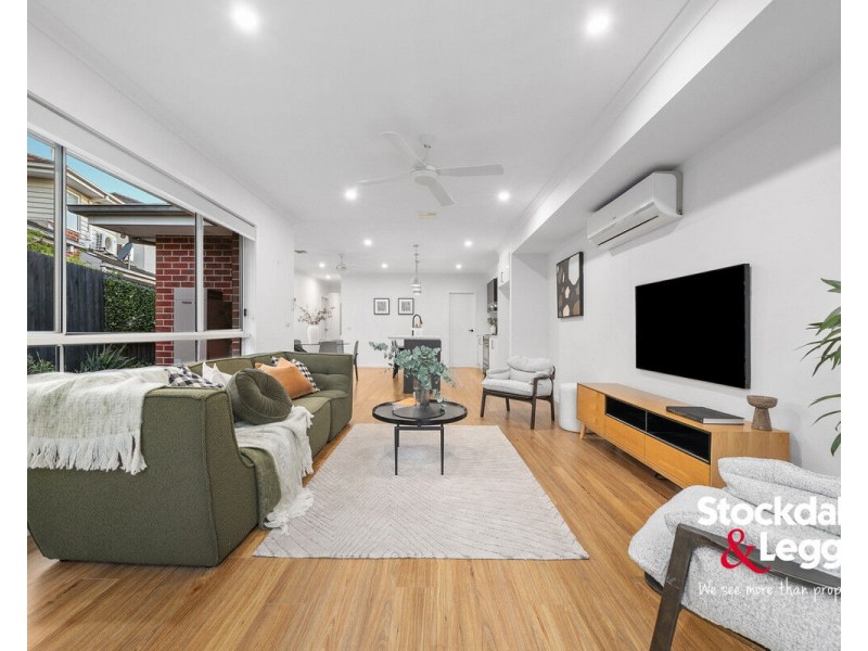 8 Loongana Avenue, Glenroy VIC 3046
