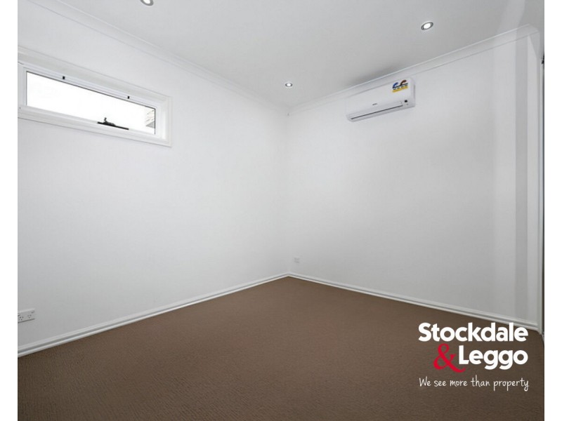 2/10 View Street, Glenroy VIC 3046