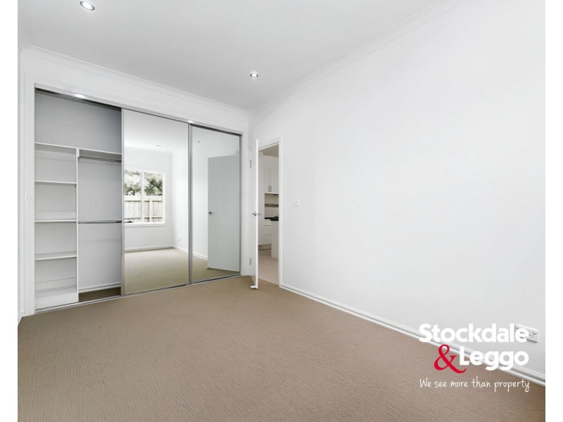 2/10 View Street, Glenroy VIC 3046