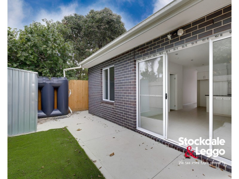 2/10 View Street, Glenroy VIC 3046
