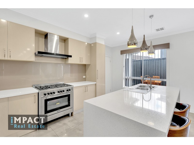 71A Ashleigh Crescent, Meadow Heights VIC 3048
