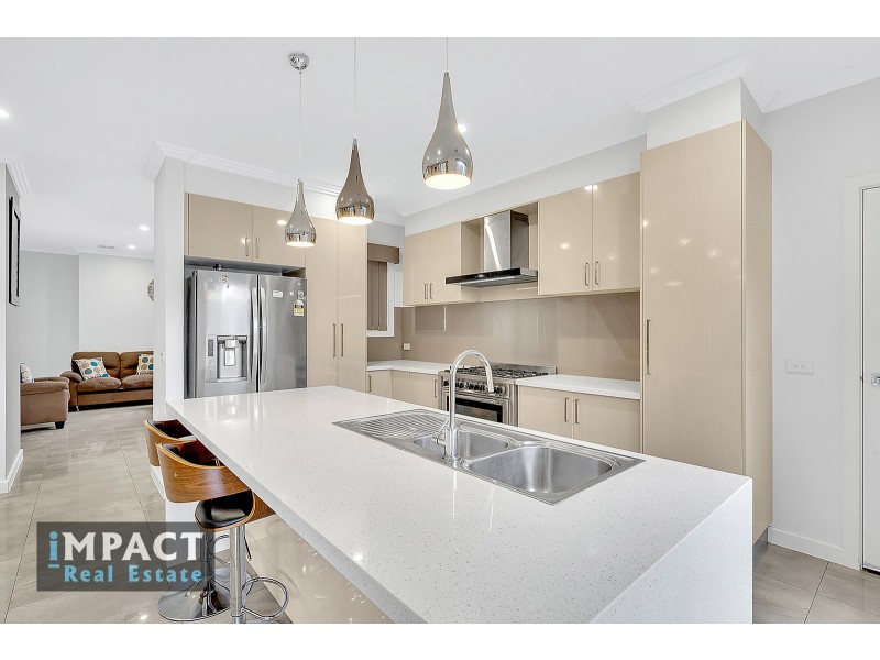 71A Ashleigh Crescent, Meadow Heights VIC 3048