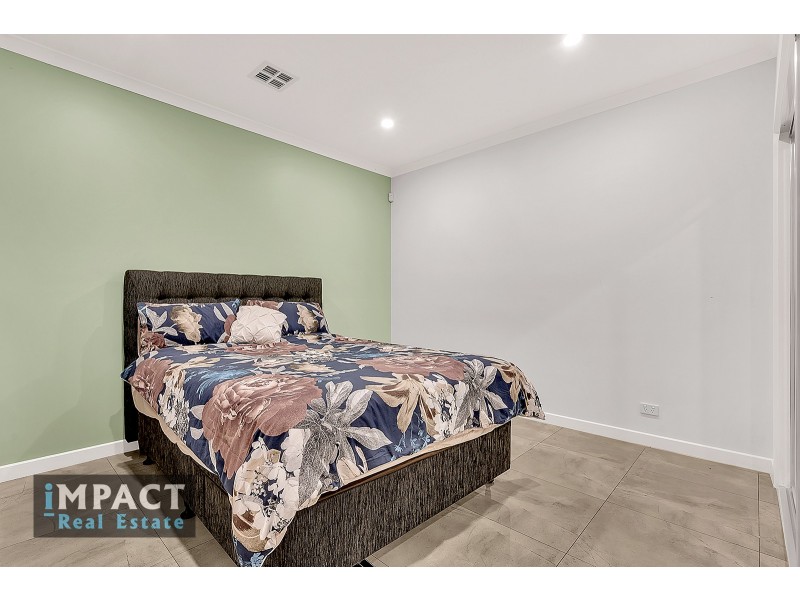 71A Ashleigh Crescent, Meadow Heights VIC 3048